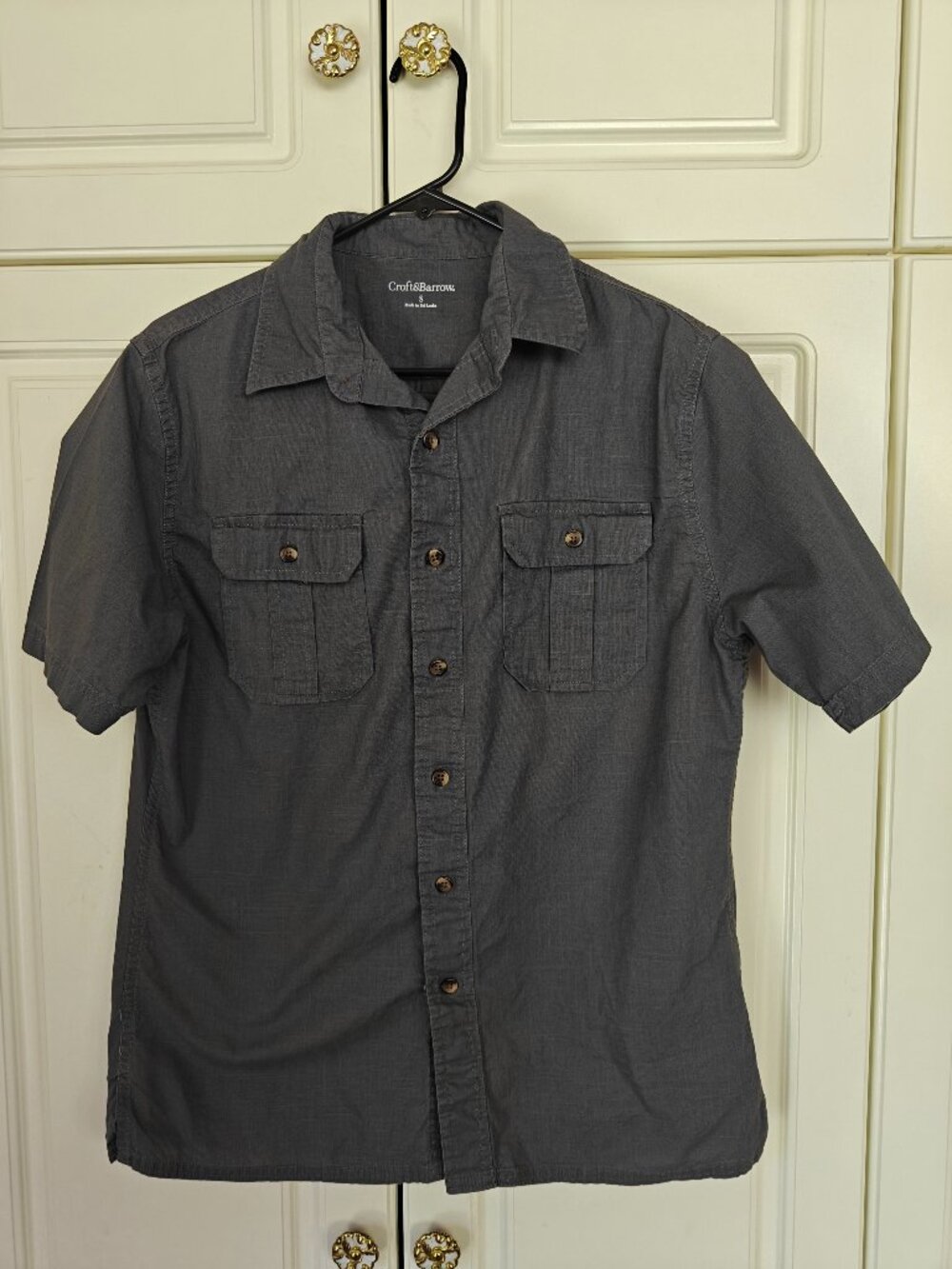 Croft & Barrow Grey Shirt, Size Small